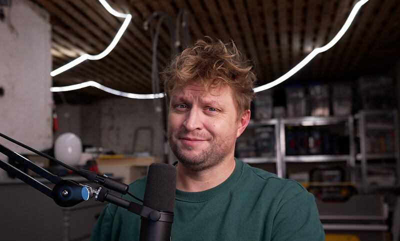 Mattis with a microphone